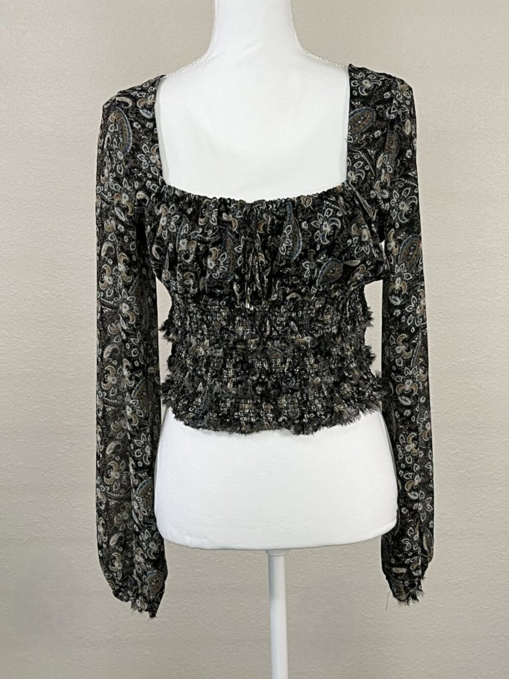 Free People Women’s Black Paisley Smocked Crop Top Long Sleeve Ruffled Sz Med